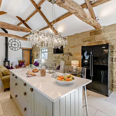 Holiday home 2 Bed In Helmsley 93098 *