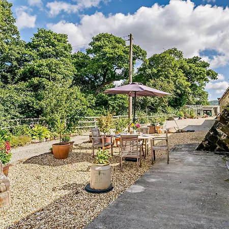 Holiday home 2 Bed In Helmsley 93098 Chop Gate