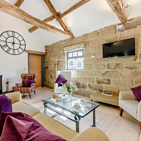 2 Bed In Oc-93098 Chop Gate