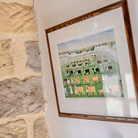 2 Bed In Oc-93098 Chop Gate