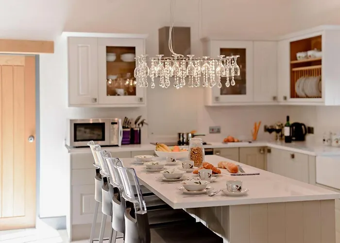 2 Bed In Oc-93098 Holiday home Chop Gate