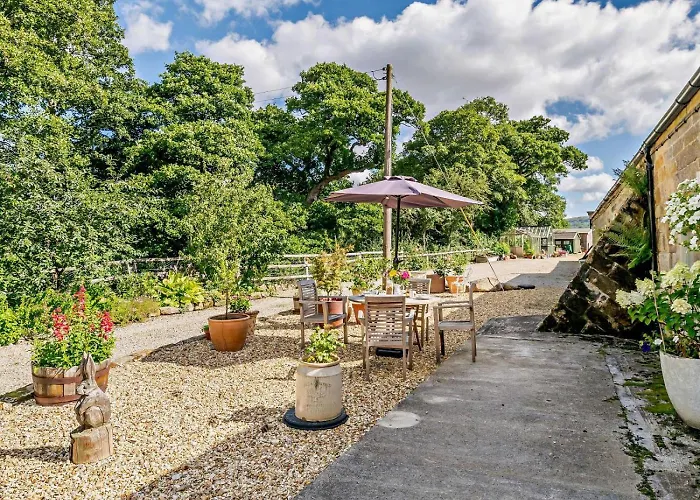 2 Bed In Oc-93098 Holiday home Chop Gate